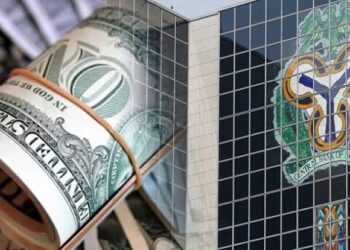 More Worries For Economy As Exchange Rate Nears N1000/$, CBN Leadership Crisis Deepens, Others