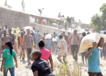 Hungry FCT Residents Invade NEMA Warehouse, Loot Foodstuffs