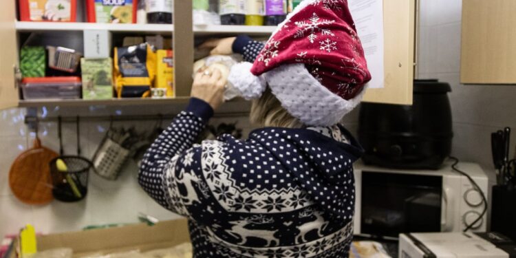 Rising Cost of Food Items, PoS Charges Knock Consumers Off Balance