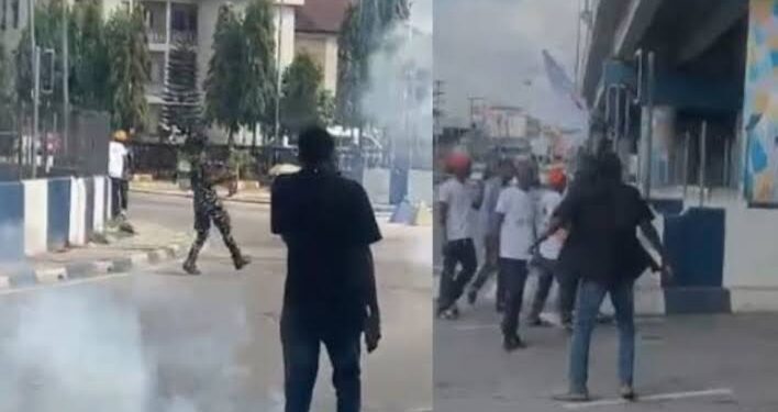 Police Beat, Fire Teargas At Harmless Protesters In Rivers
