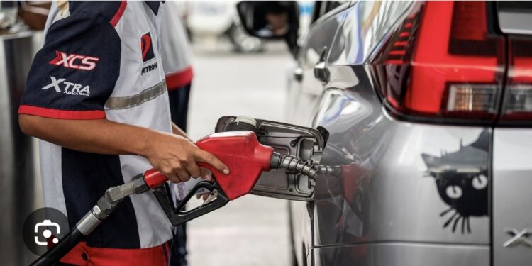 Diesel Prices Cross $5 Per Galon, Second Time Ever In US As Middle East War Tests Global Economy 