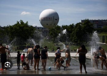 Temperatures To Exceed 40C In European Heatwave As Three Die In France