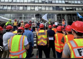 Southern Mexico Hit By 7.3 Quake, Triggering Tsunami Alert