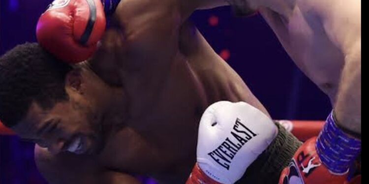 Anthony Joshua In Dramatic Win, Survives Two First-Round Knockdown To Defeat Kristian Prenga