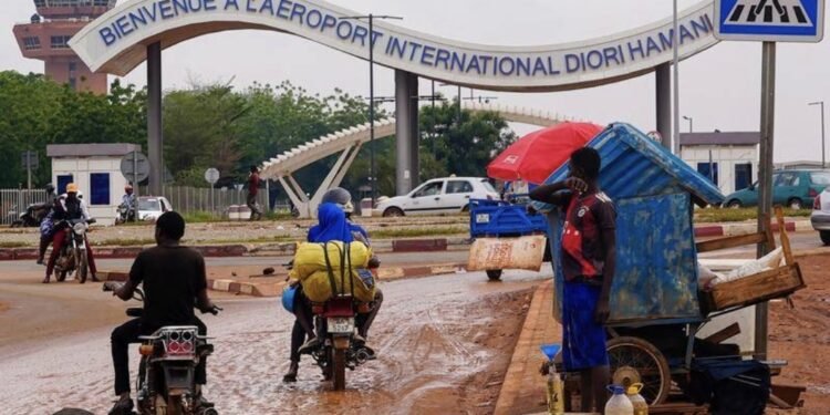 Attackers Target Niger’s Niamey Airport, Presidency Perimeter