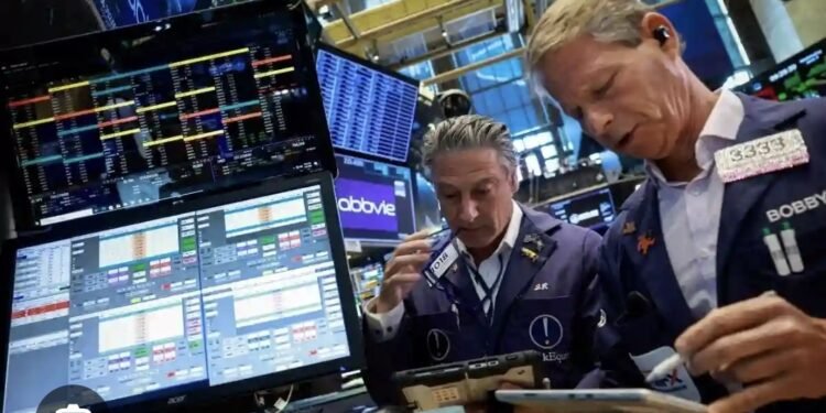 Bonds Shaky, Oil Eases Off Highs Amid Trade, Peace Talks